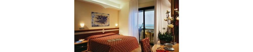 Hotel Europa Beach Village Giulianova Esterno foto
