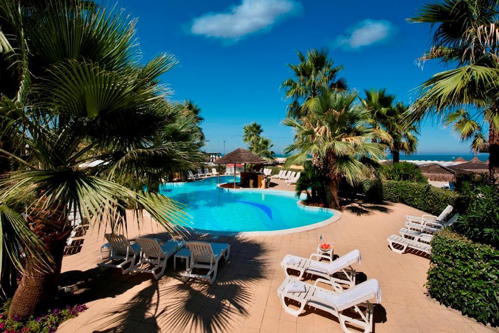 Hotel Europa Beach Village Giulianova Esterno foto