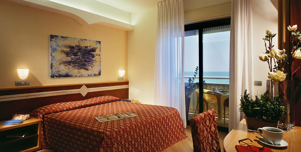 Hotel Europa Beach Village Giulianova Esterno foto