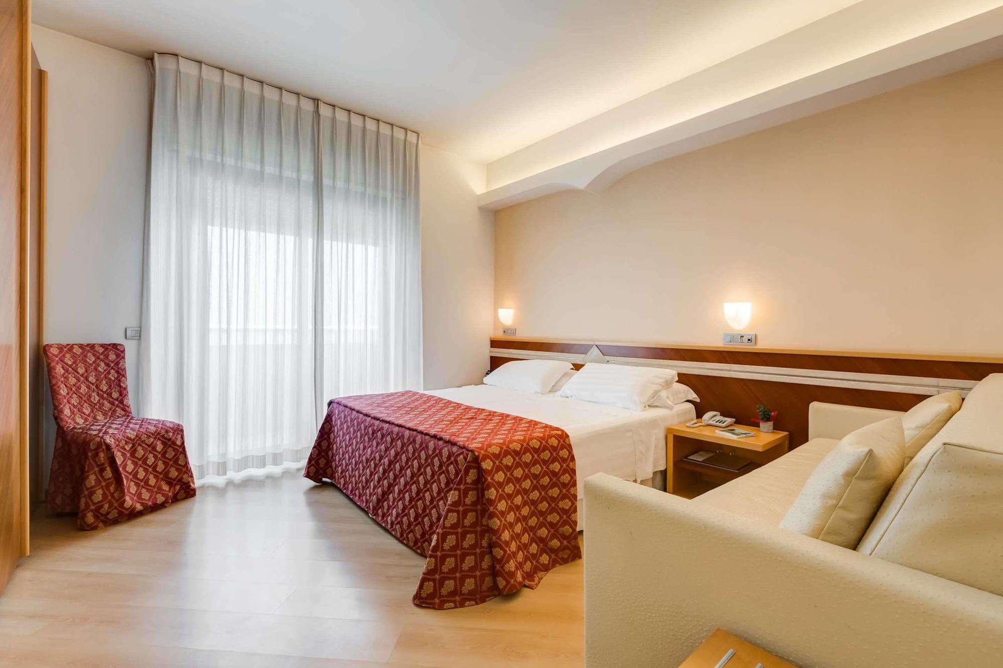 Hotel Europa Beach Village Giulianova Esterno foto