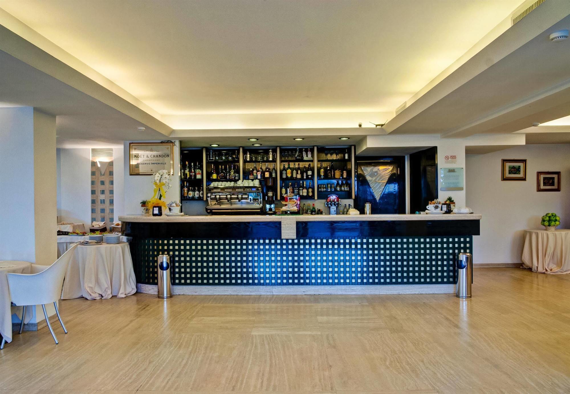 Hotel Europa Beach Village Giulianova Esterno foto