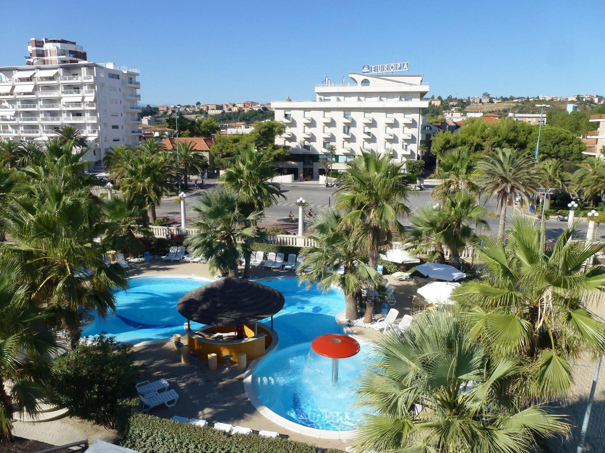 Hotel Europa Beach Village Giulianova Esterno foto