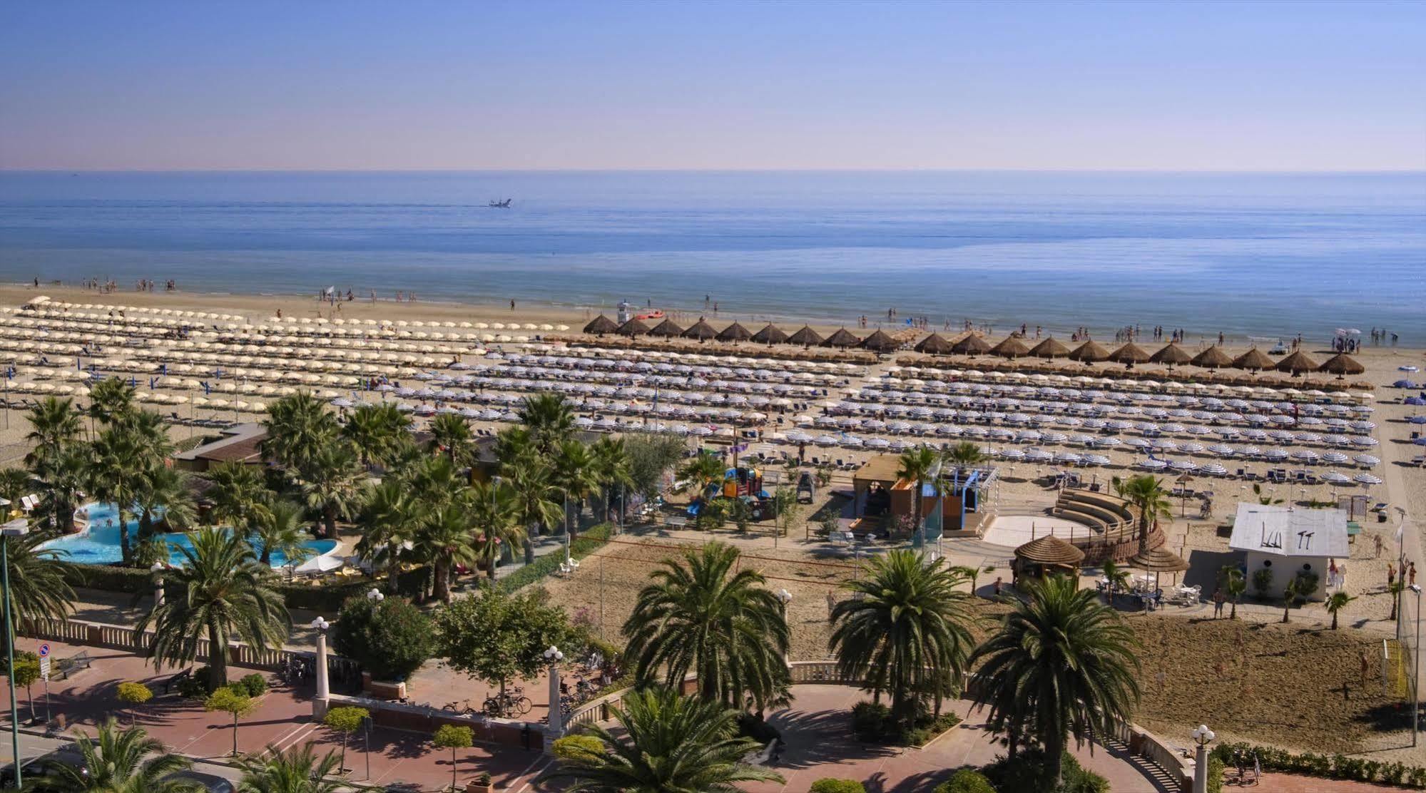 Hotel Europa Beach Village Giulianova Esterno foto
