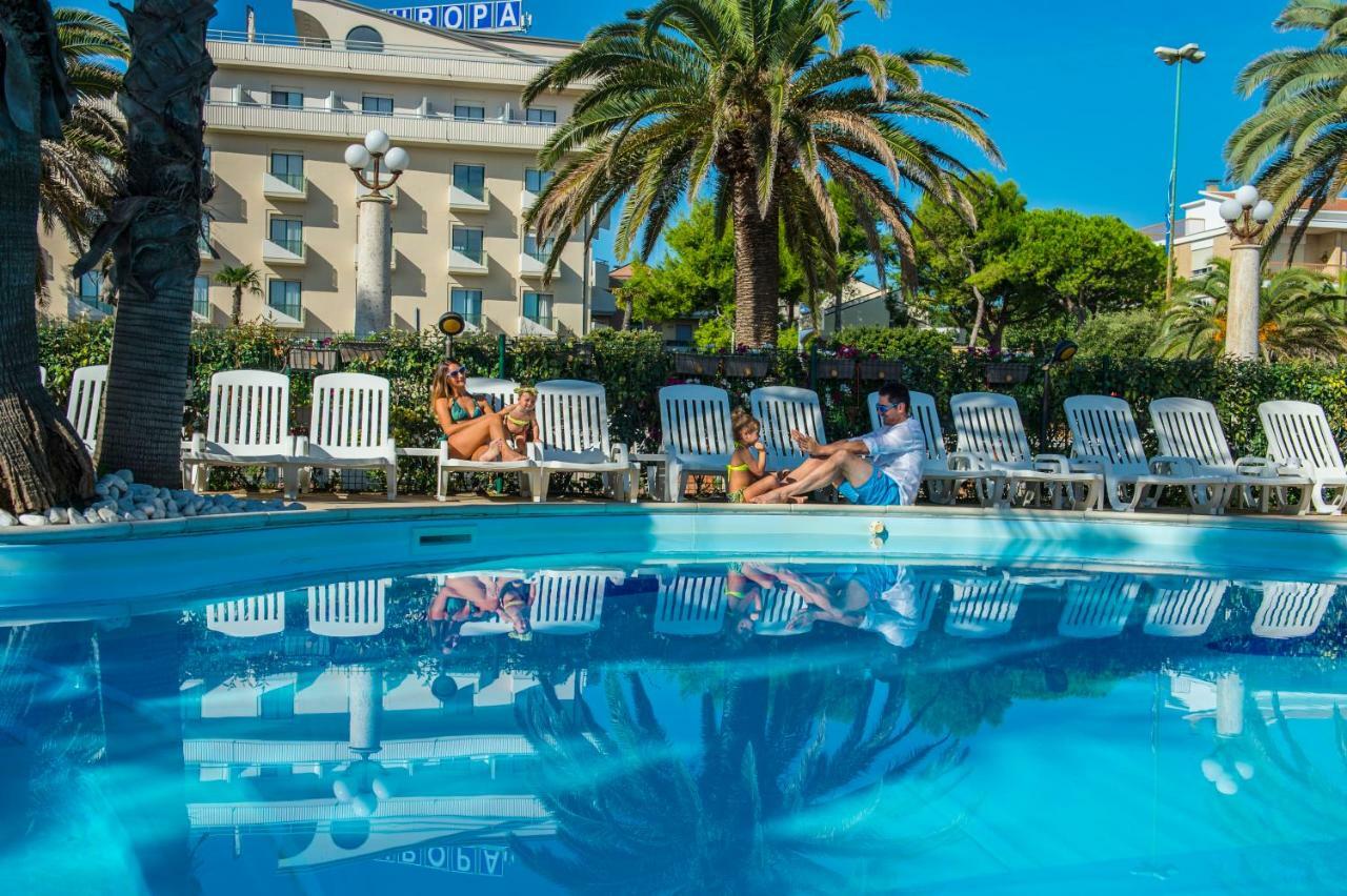 Hotel Europa Beach Village Giulianova Esterno foto