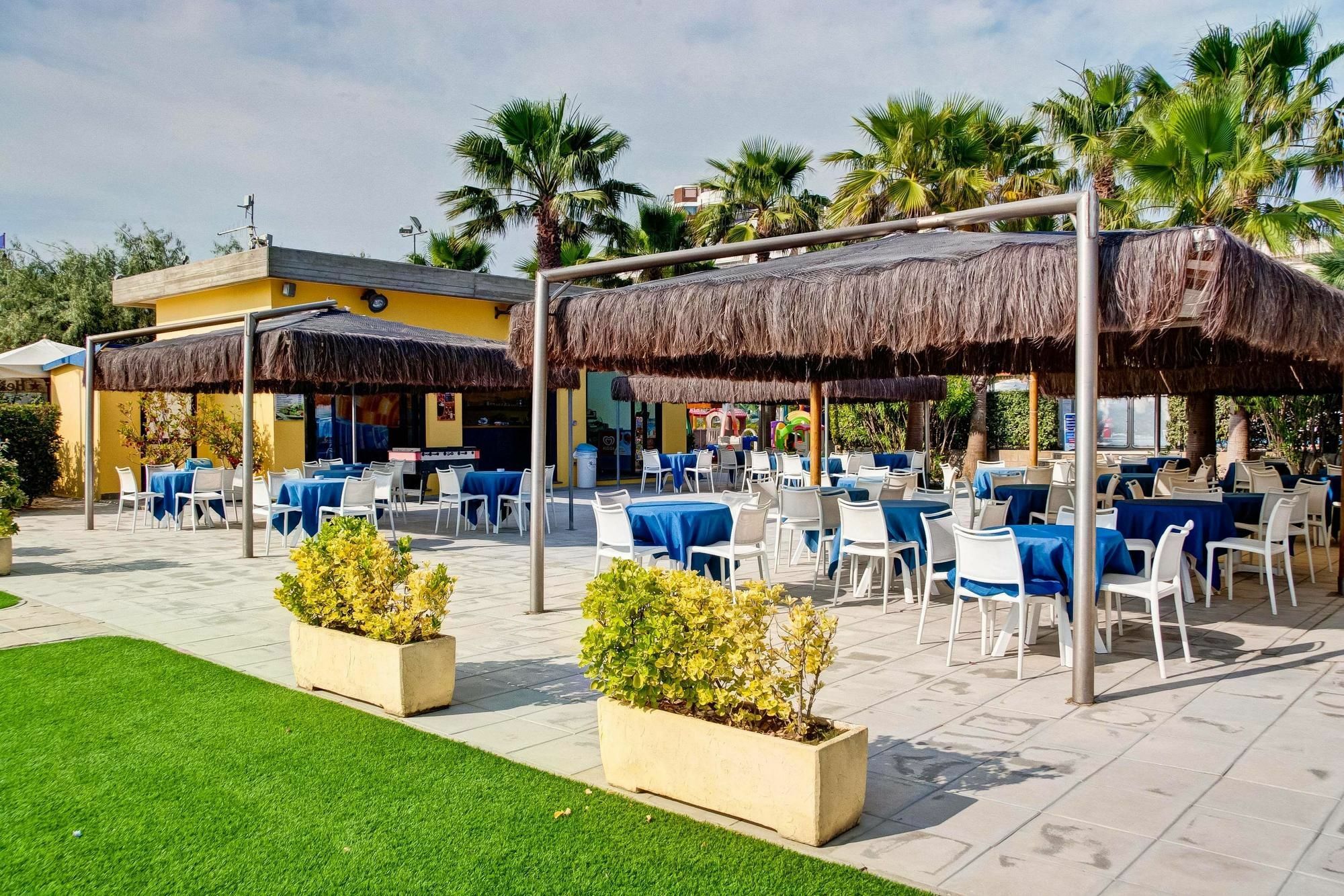 Hotel Europa Beach Village Giulianova Esterno foto
